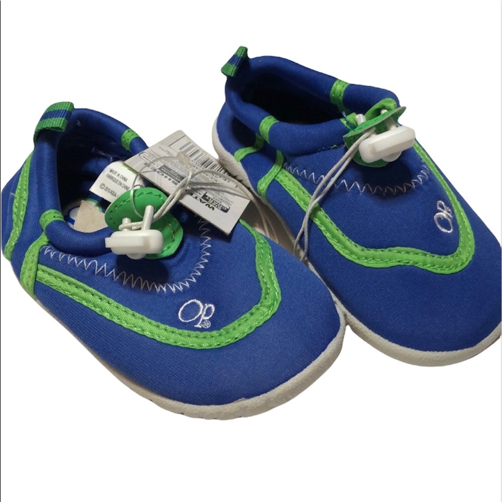 OP Water Shoes Boys Size 7/8 Medium
